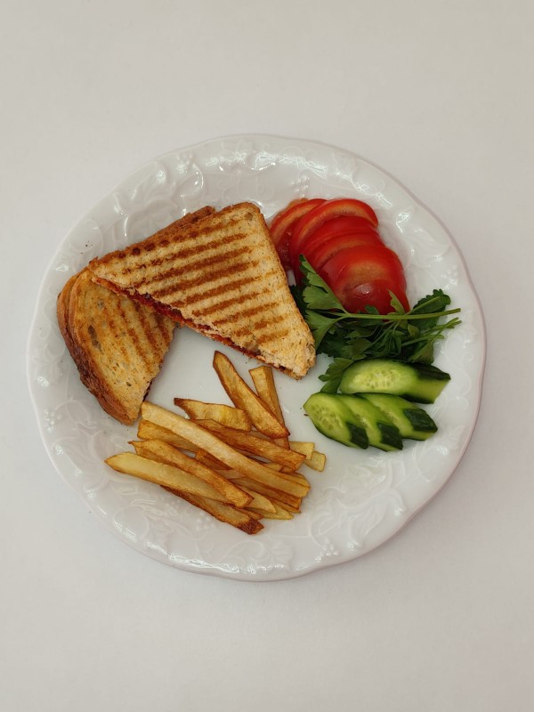 Sucuklu Tost